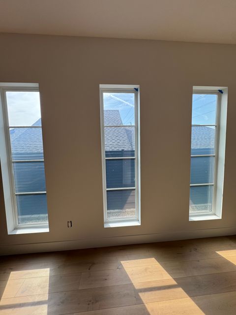 Clerestory smart glass windows in a Manhattan Beach home