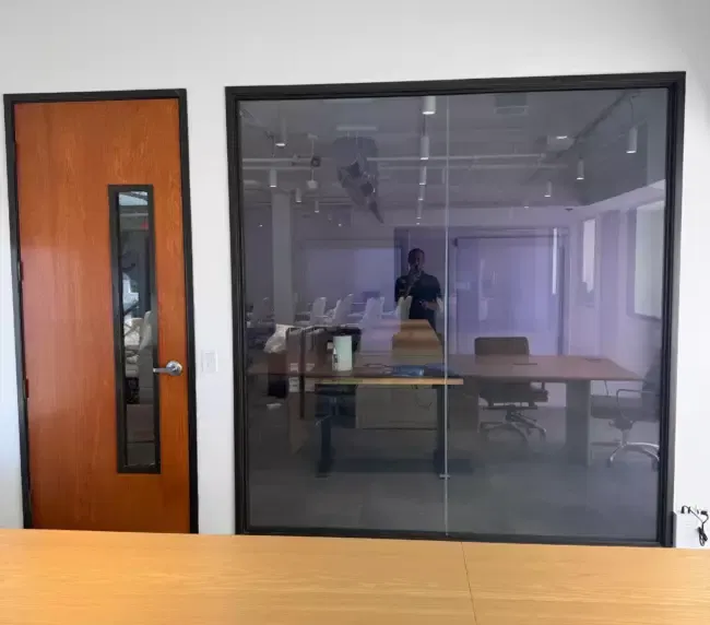 Smart glass for medical clinics — switchable smart film applied to a consultation-room window for glare reduction and patient confidentiality
