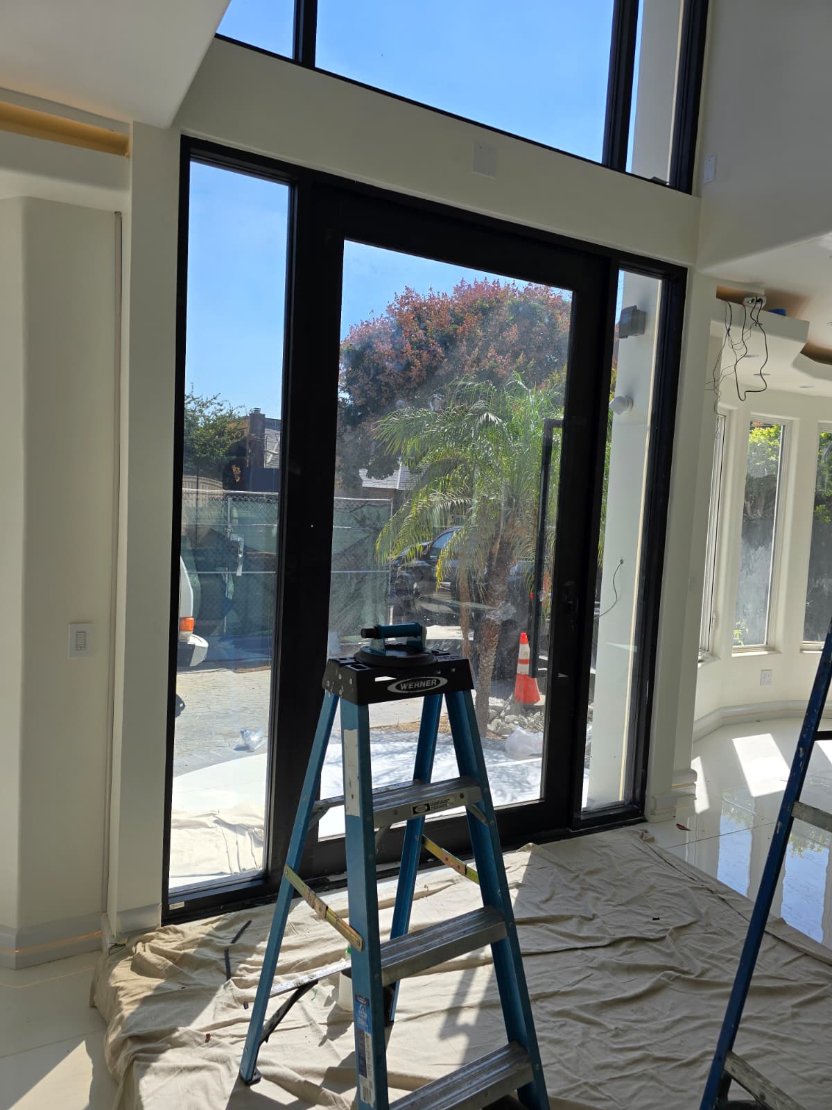 Smart film retrofit checklist — switchable smart film install preparation showing proper glass-prep clean-room standards before application